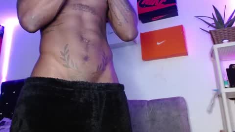 Kiing Black online show from 02.18.25