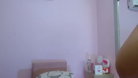 Snapshot of kiitty_horny_ chatting on 10.07.25 Melody online show from 10.07.25