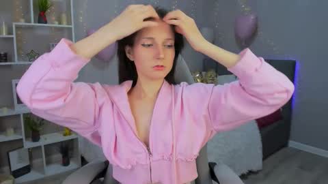 Snapshot of kikaosterman chatting on 02.20.26 Kika online show from 02.20.26