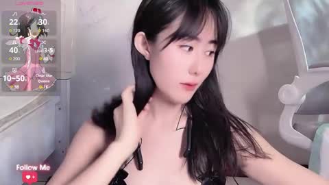 kiki_loveu online show from 12.18.24