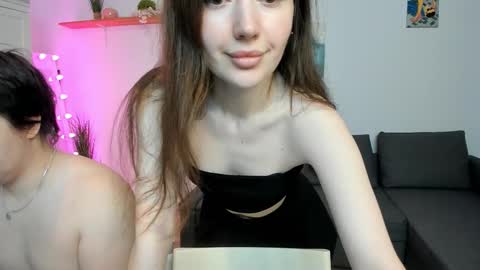 Snapshot of kiki_mcflurry chatting on 10.14.25 PavelPolly online show from 10.14.25