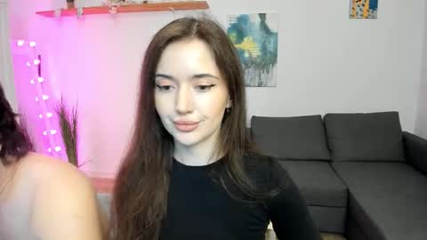 Snapshot of kiki_mcflurry chatting on 10.31.25 PavelPolly online show from 10.31.25