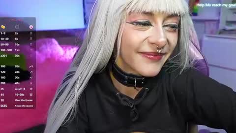 Snapshot of kikilepetite chatting on 06.14.26 kiki online show from 06.14.26