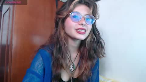 Snapshot of kikyoanddrey chatting on 06.23.26 kikyoanddrey online show from 06.23.26