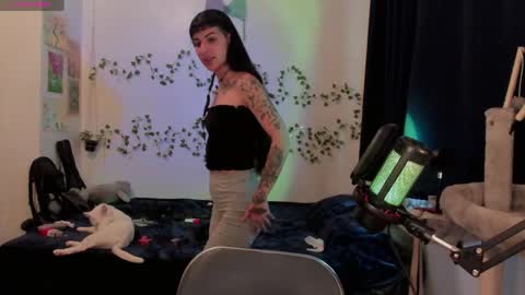 Snapshot of kila_moonlight444 chatting on 06.04.26 Bella online show from 06.04.26