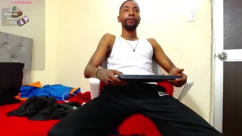 Snapshot of kilian_xx chatting on 10.27.25 Kilian xxx online show from 10.27.25