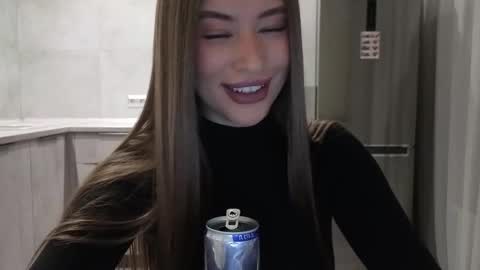 EvaAnna online show from 12.20.25