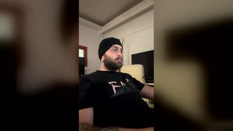 Snapshot of killerbeexxx chatting on 05.25.26 killerbeexxx online show from 05.25.26