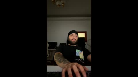 Snapshot of killerbeexxx chatting on 05.31.26 killerbeexxx online show from 05.31.26