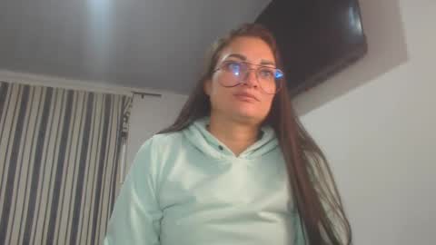 Snapshot of killey_saints chatting on 10.11.25 killey online show from 10.11.25