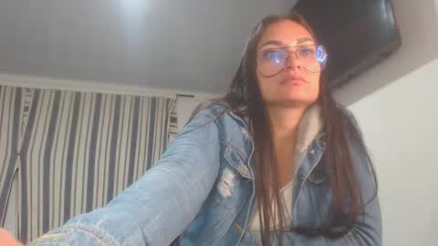 Snapshot of killey_saints chatting on 11.01.25 killey online show from 11.01.25