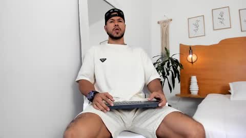 Kilua Muscle guy online show from 04.02.26