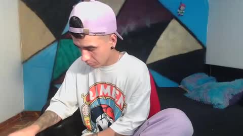 Snapshot of kilyan_ chatting on 01.15.25 jahn online show from 01.15.25