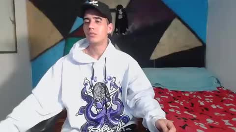 Snapshot of kilyan_ chatting on 02.12.25 jahn online show from 02.12.25