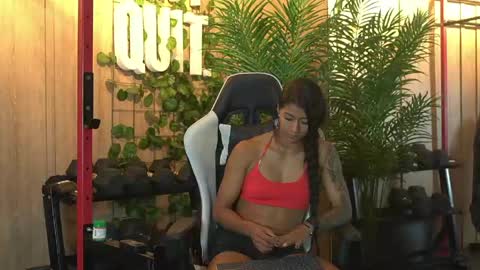 Snapshot of kim_beckett chatting on 05.05.26 Kim online show from 05.05.26
