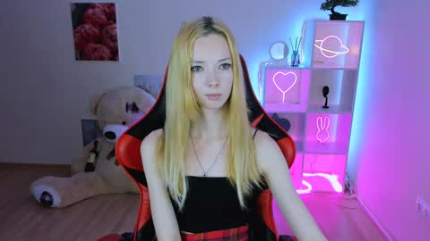 Snapshot of kim_boyd chatting on 01.30.25 kim_boyd online show from 01.30.25