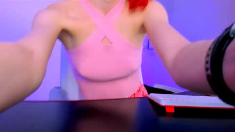 Snapshot of kim_boyd chatting on 09.29.25 kim_boyd online show from 09.29.25