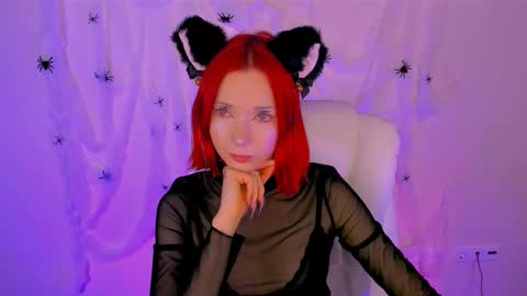 Snapshot of kim_boyd chatting on 10.14.25 kim_boyd online show from 10.14.25