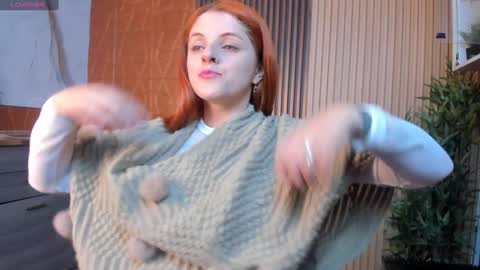 Snapshot of kim_brown_ chatting on 02.01.25 Kim online show from 02.01.25