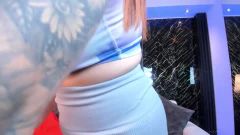 Snapshot of kim_brown_ chatting on 03.11.25 Kim online show from 03.11.25