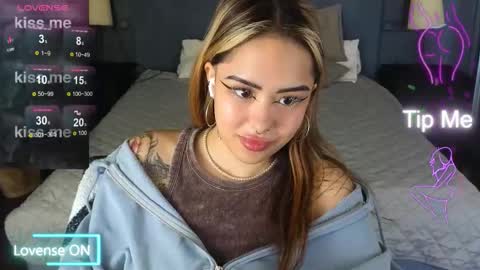 Kim online show from 11.19.25