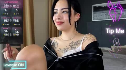 Kim online show from 12.14.25