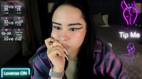 Kim online show from 12.22.25