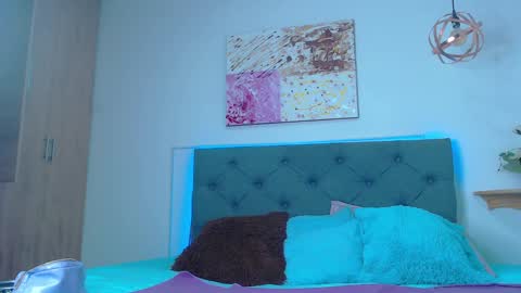 Kim online show from 01.15.25