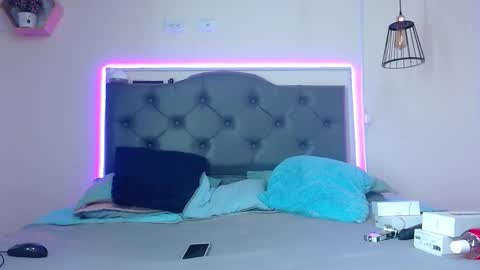 Snapshot of kim_clarck1 chatting on 11.30.25 Kim online show from 11.30.25