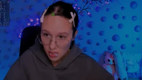 kim_classy online show from 12.18.25