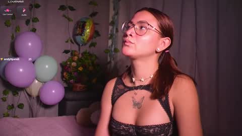 ISABELLA 3 online show from 01.31.25