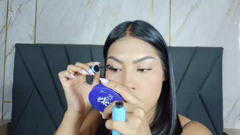 kim  online show from 11.05.25