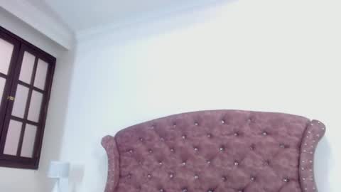 K I M online show from 02.18.25