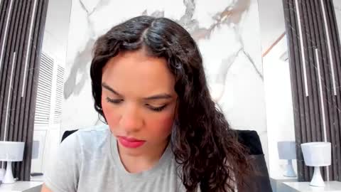 K I M online show from 09.27.25