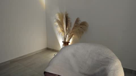 Kim Murphy online show from 10.28.25