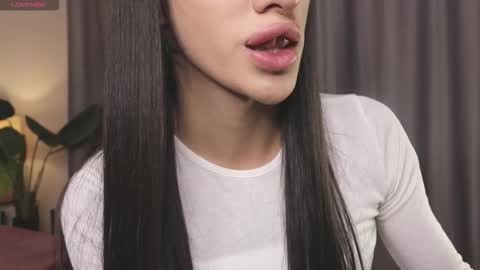 Snapshot of kim_oberlin chatting on 09.29.25 Kim Oberlin online show from 09.29.25