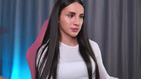 Snapshot of kim_oberlin chatting on 10.08.25 Kim Oberlin online show from 10.08.25