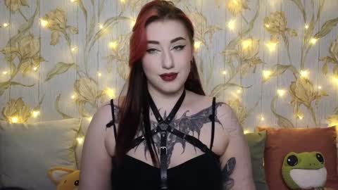 Hi Im Kimberly but u can call me Kim. Turn on ur sound i love to talk and moan online show from 01.21.25