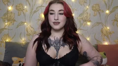 Hi Im Kimberly but u can call me Kim. Turn on ur sound i love to talk and moan online show from 01.29.25