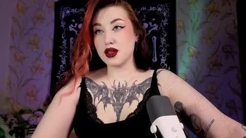 Snapshot of kim_possible1 chatting on 10.12.25 Hi Im Kimberly but u can call me Kim. Turn on ur sound i love to talk and moan online show from 10.12.25