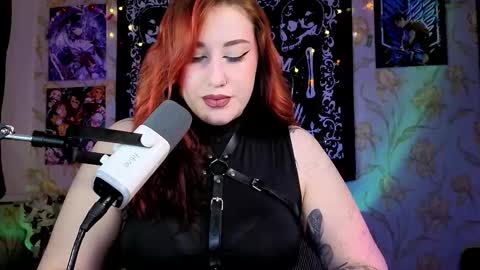 Snapshot of kim_possible1 chatting on 10.24.25 Hi Im Kimberly but u can call me Kim. Turn on ur sound i love to talk and moan online show from 10.24.25