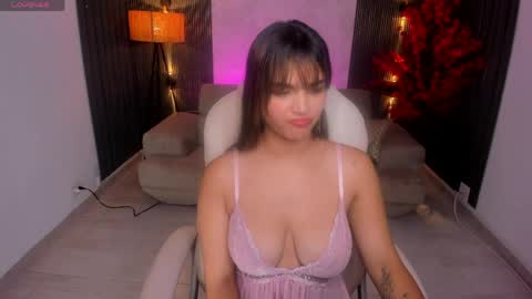 Snapshot of kim_stonee_ chatting on 05.30.26 Kim online show from 05.30.26