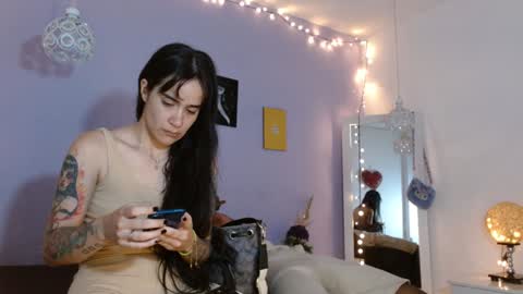 Snapshot of kimandyuk chatting on 01.29.25 Kim  Yuk online show from 01.29.25