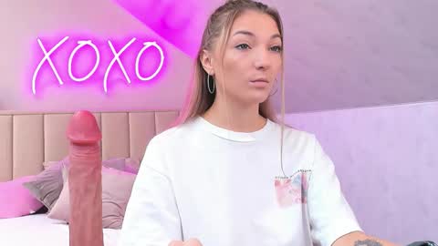 Snapshot of kimberlly_smith chatting on 10.09.25 kimberlly_smith online show from 10.09.25