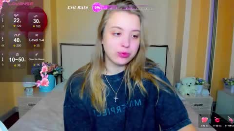 Snapshot of kimberly_mmm chatting on 10.01.25 kimberly_mmm online show from 10.01.25