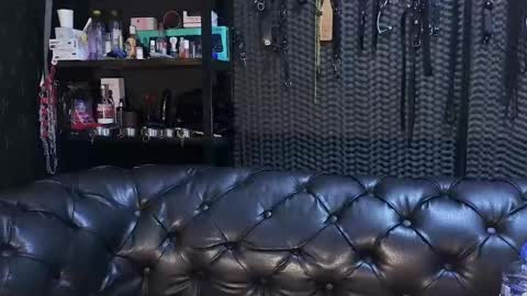 Snapshot of kimberly_swan_ chatting on 12.17.24 KIMBERLY SWAN online show from 12.17.24