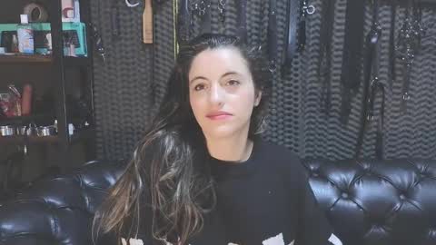 Snapshot of kimberly_swan_ chatting on 02.04.25 KIMBERLY SWAN online show from 02.04.25