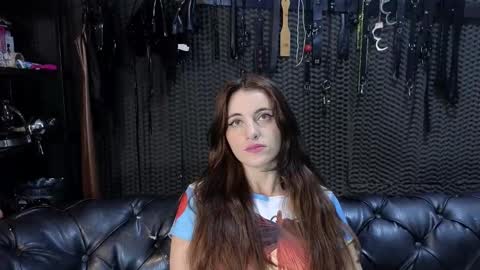 Snapshot of kimberly_swan_ chatting on 09.17.25 KIMBERLY SWAN online show from 09.17.25