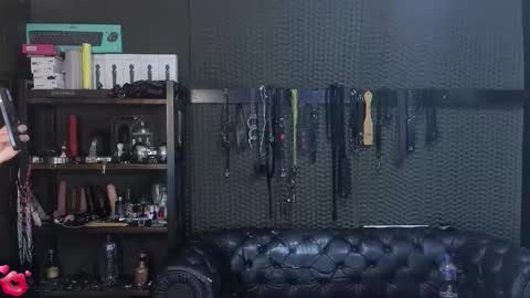 Snapshot of kimberly_swan_ chatting on 11.16.25 KIMBERLY SWAN online show from 11.16.25