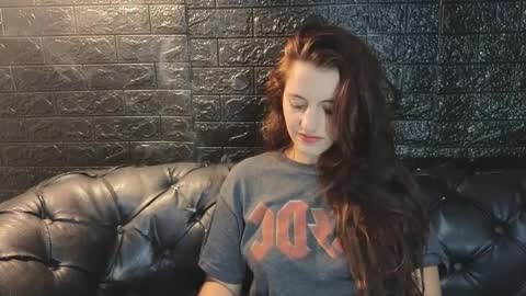  KIMBERLY SWAN  online show from 04.09.26